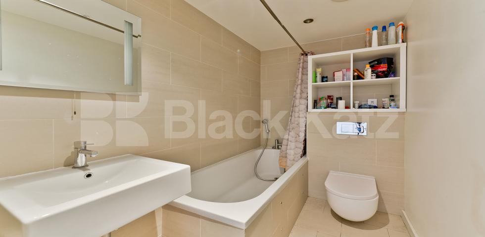 			NEW INSTRUCTION  , 2 Bedroom, 1 bath, 1 reception Apartment			 Artbrand Studios  Leathermarket street, London Bridge